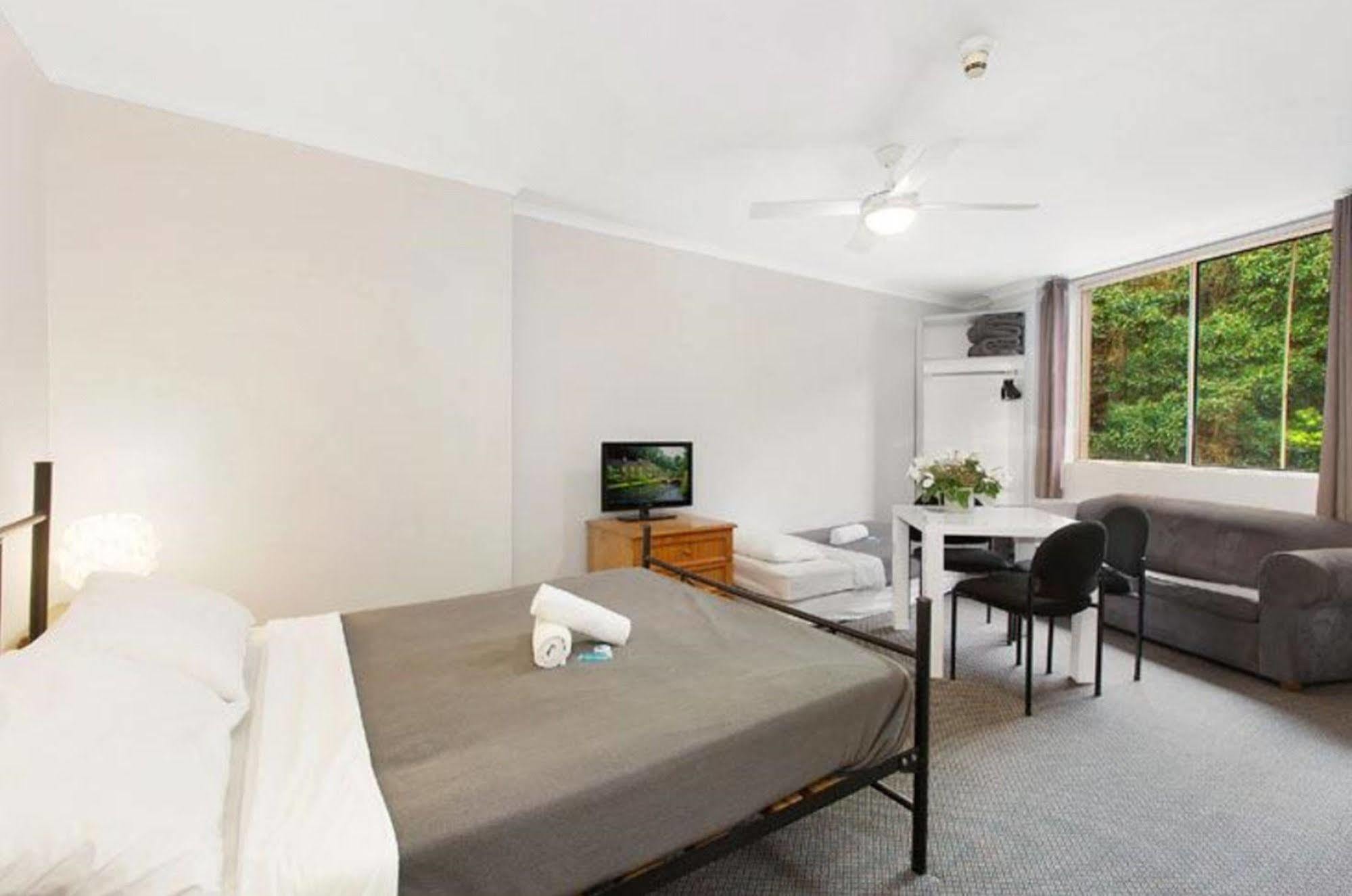 Manly Beachside Apartments Экстерьер фото