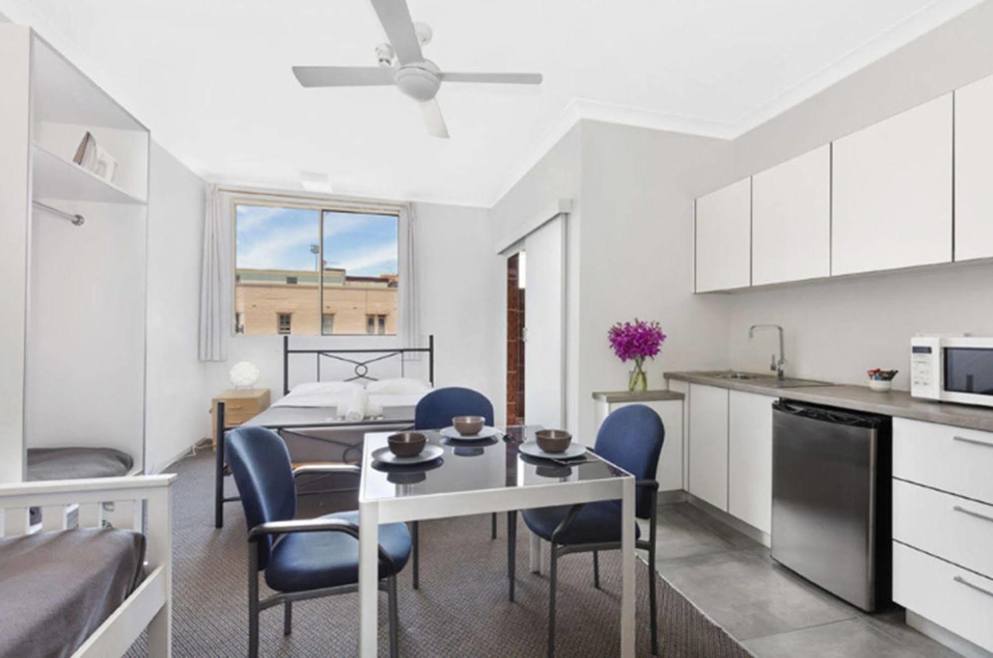 Manly Beachside Apartments Экстерьер фото