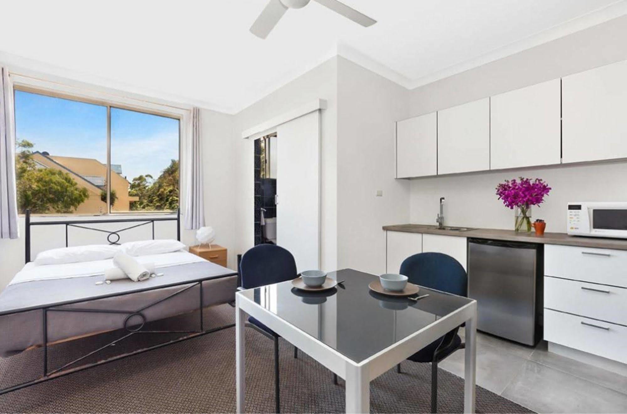 Manly Beachside Apartments Экстерьер фото