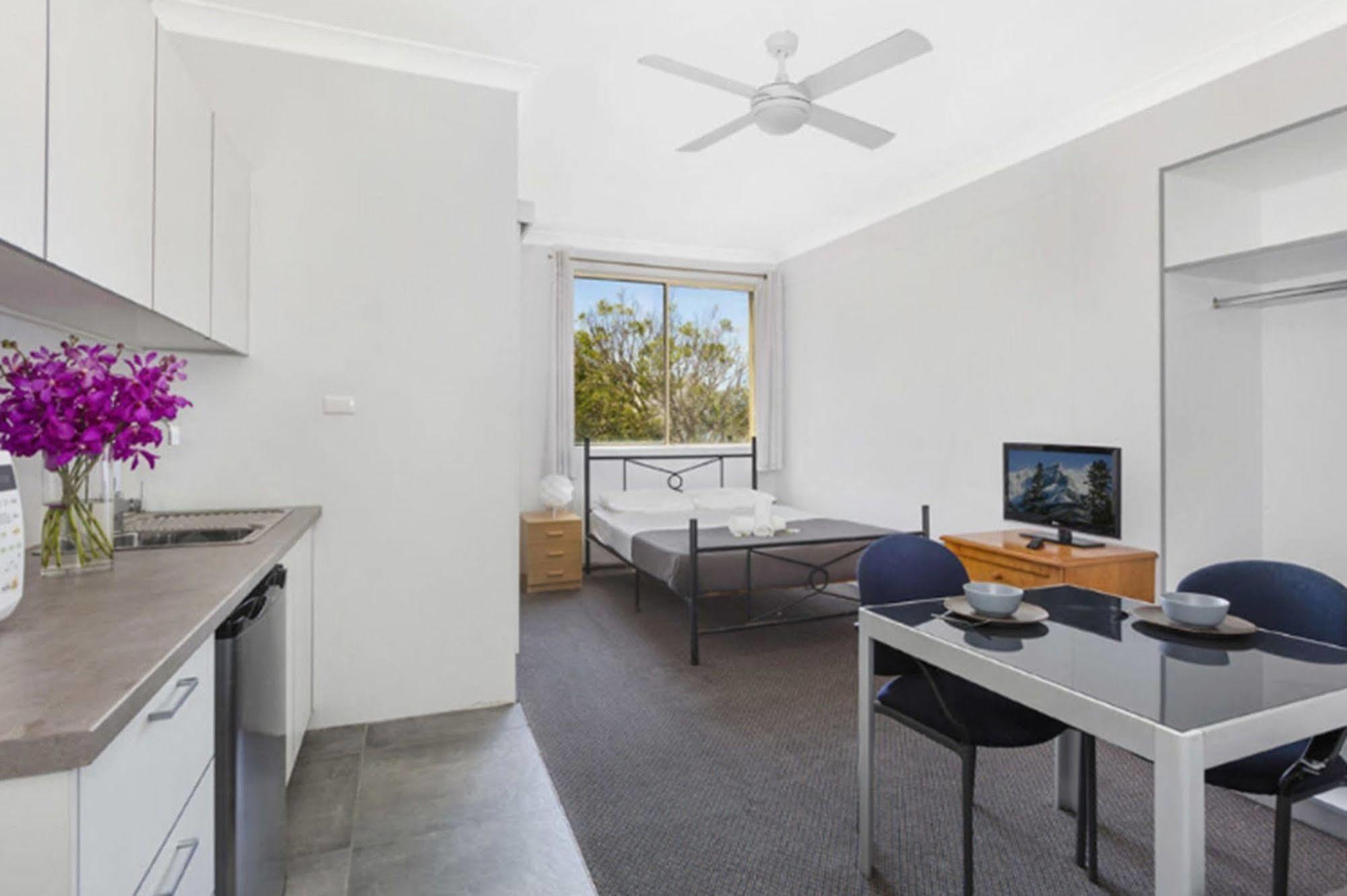 Manly Beachside Apartments Экстерьер фото
